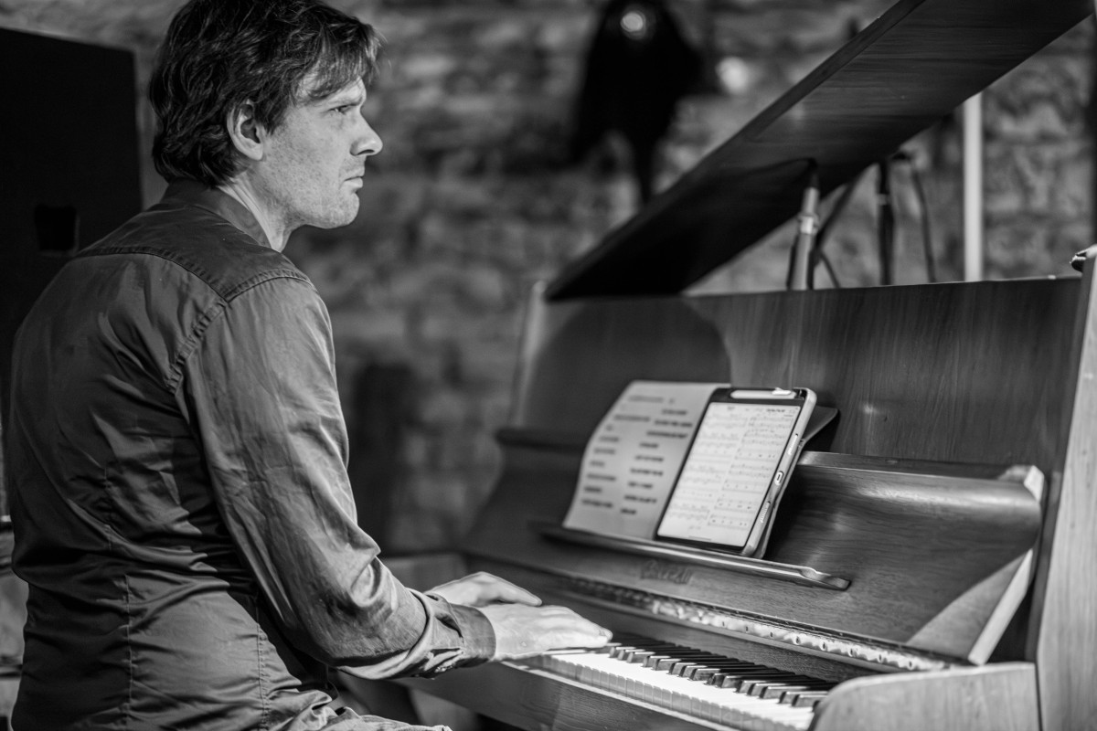 2025-10-09 - Ella-Borations met Deborah Carter 4tet